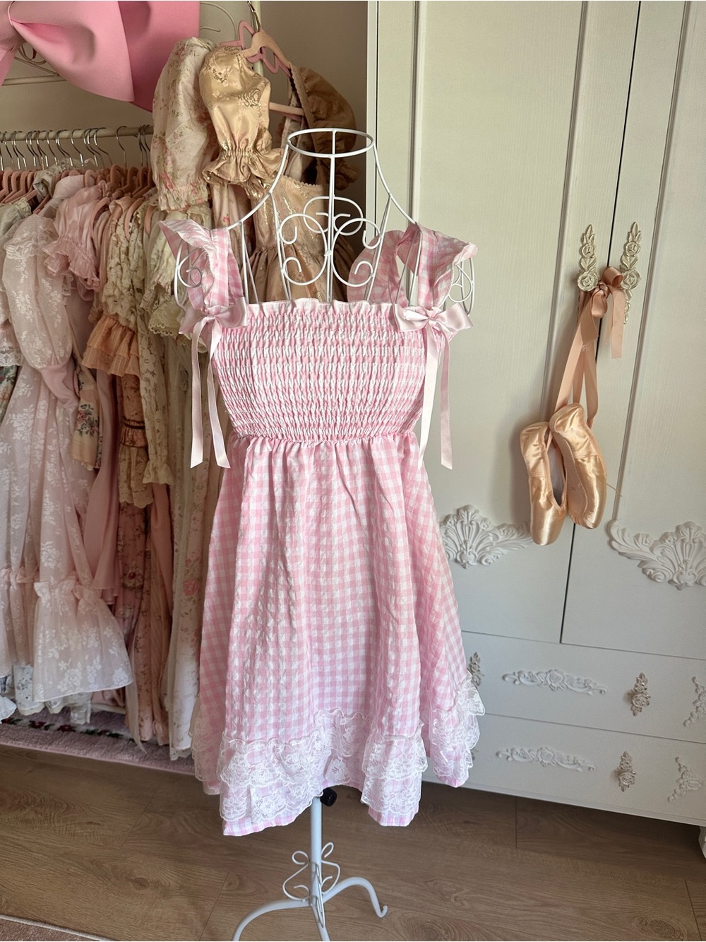 Pink Gingham Smocked Romwe cottagecore dress💗🧺